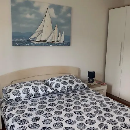 Konukevi Sentic 3*